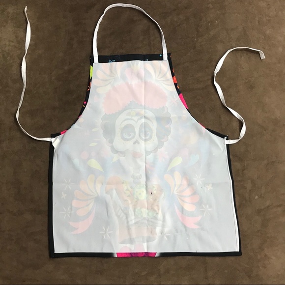 Disney Pixar CoCo Frida Kahlo Color Splash Cooking Apron Disney Pixar CoCo Frida Kahlo Color Splash Cooking Apron
